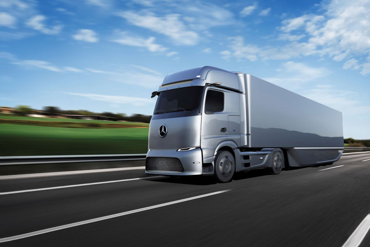 图1. 梅赛德斯-奔驰eActros LongHaul 纯电动长途卡车年内路测.jpg