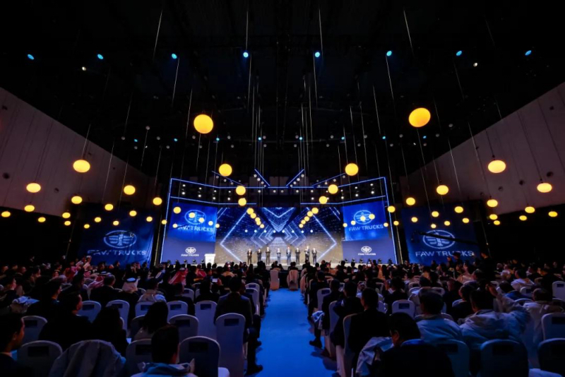 1765857993425199.jpeg 7346f8230cad4bd48ca1024c0e779a5b~tplv-tt-origin-web-gif.jpeg