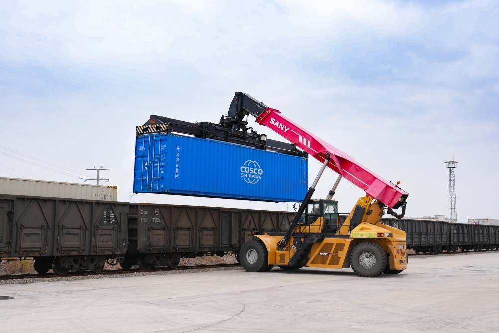 “梅州-深圳”海铁联运固定班列开通，粤东北“融湾入海”再添新动脉 (2).jpg